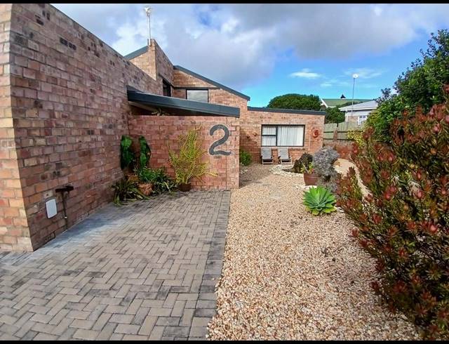 3 BEDROOM HOUSE FOR SALE IN STILBAAI-WES